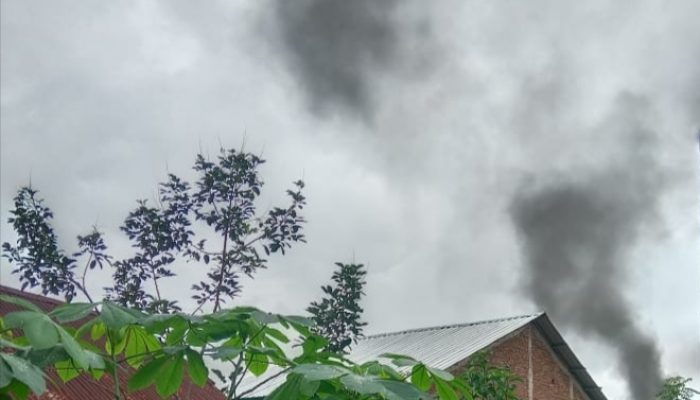 Warga Sekitar PT WINGS Mengeluh Atas Polusi Udara yang Mengganggu Proses Belajar Anak Sekolah