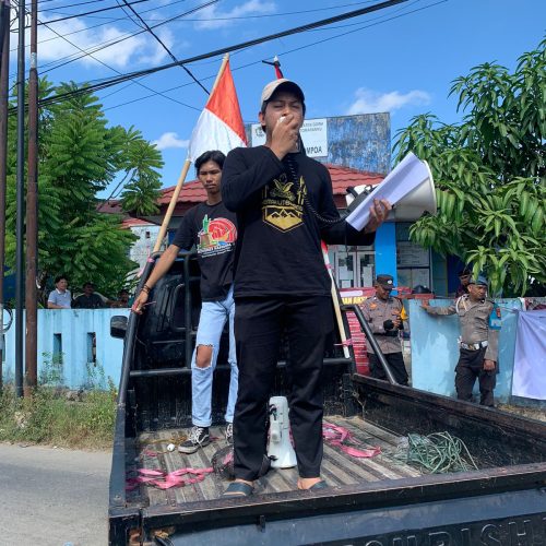 Lurah Romanglompoa abaikan saat Unjuk Rasa: Kontroversi Manipulasi Data Dukungan Warga