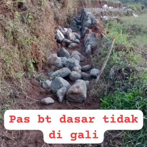 Proyek Irigasi di Desa Manimbahoi Gow Tak Transparan, Uang Rakyat Itu Pak De”.
