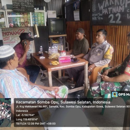 Tokoh Agama, Babinsa, Binmas, dan Pimpred Terkini.com Ngopi Bareng Bahas Situasi Jelang Pilkada Gowa