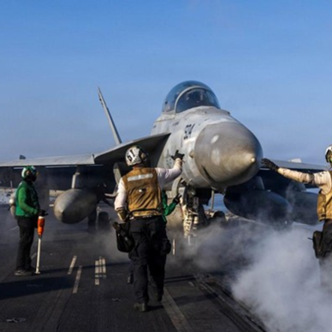 AS Hantam Gudang Rudal Iran, IRGC Balas Serang Pangkalan Amerika