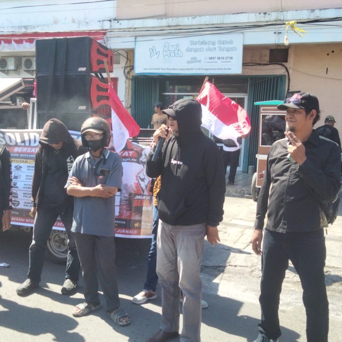 Solidaritas Gowa Gelar Aksi di Depan Polresta Gowa, Desak Penegakan Hukum Tegas hingga Copot Kanit Tipidter
